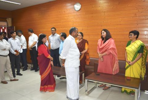 Dr. L. Murugan, Honourable MoS for I&B and Parliamentary Affairs inaugurated the Incubation centre at IIMC